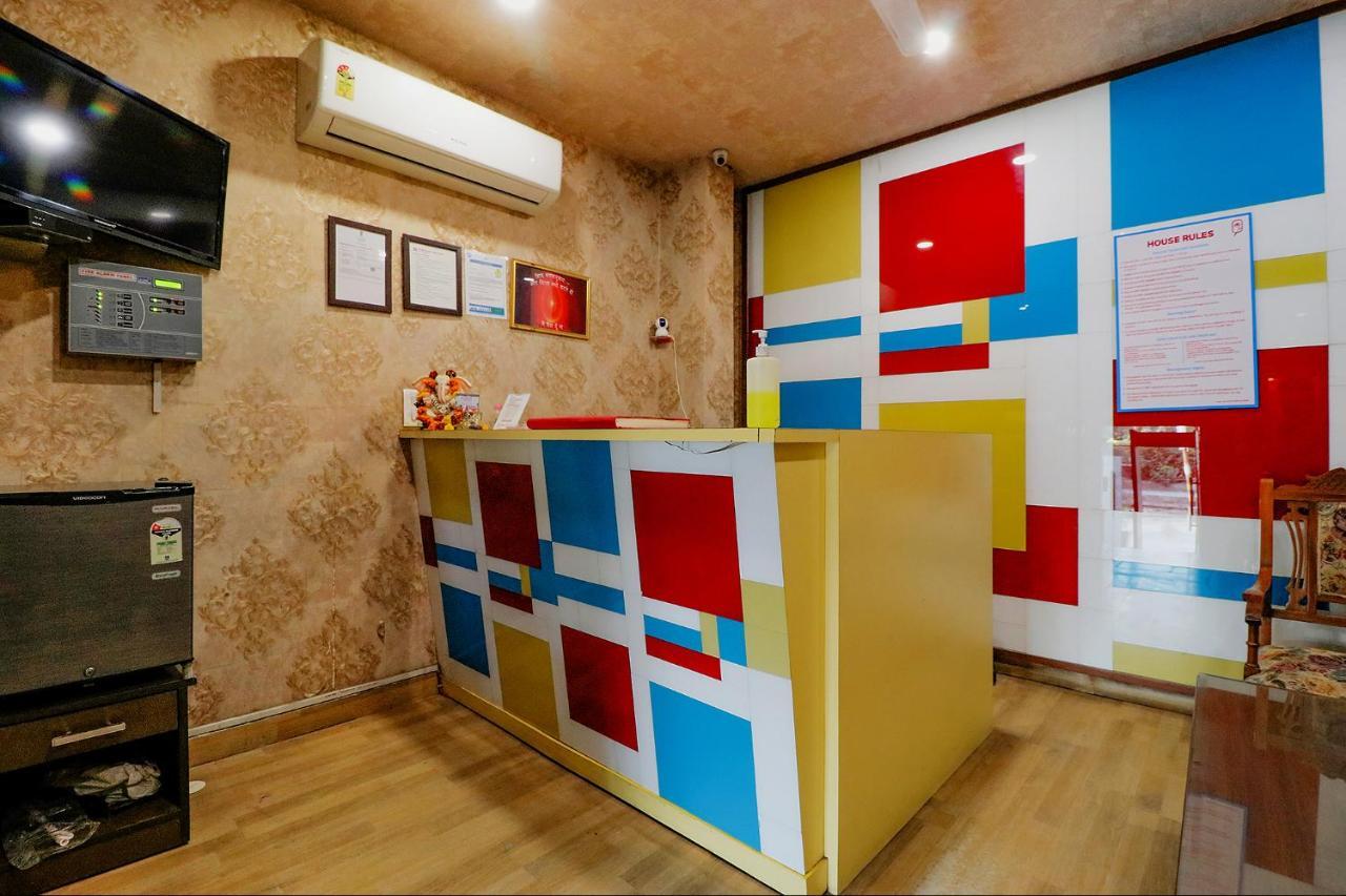 Fabhotel Nirvana Suites New Delhi Eksteriør billede