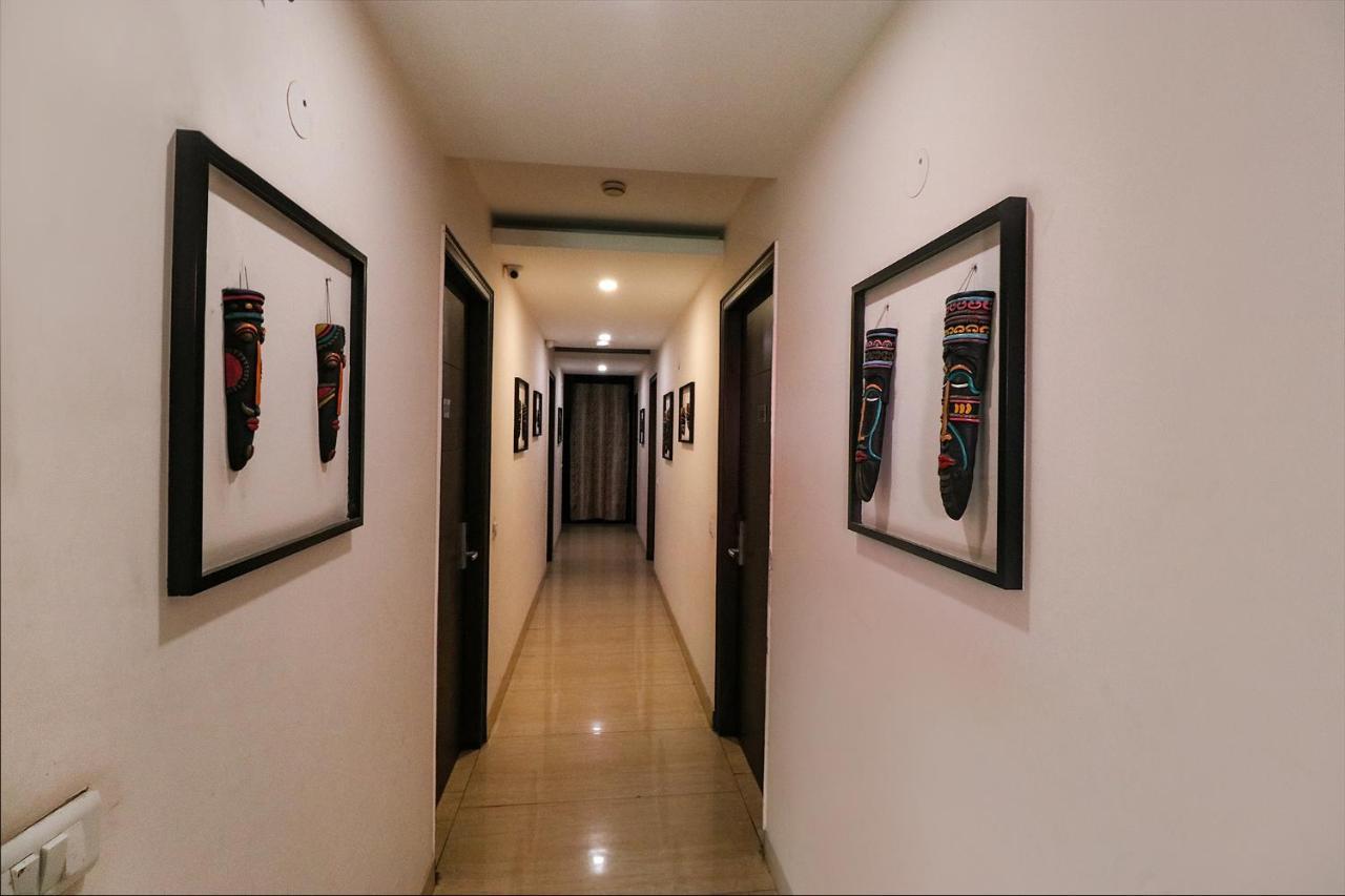 Fabhotel Nirvana Suites New Delhi Eksteriør billede